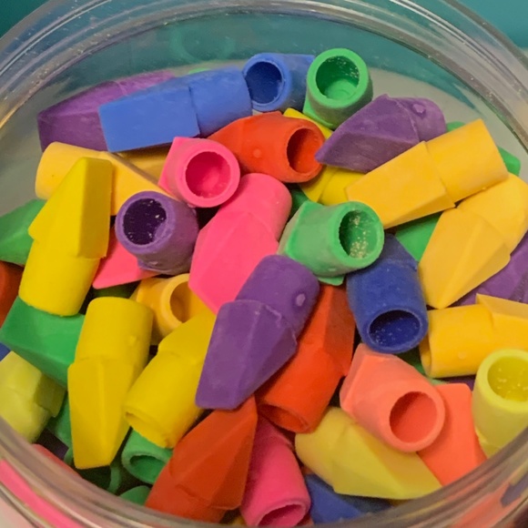 400 Pcs Pencil Top Erasers Chisel Shape Cap Erasers In 8 Assorted Colors NEW Lot - Picture 2 of 8